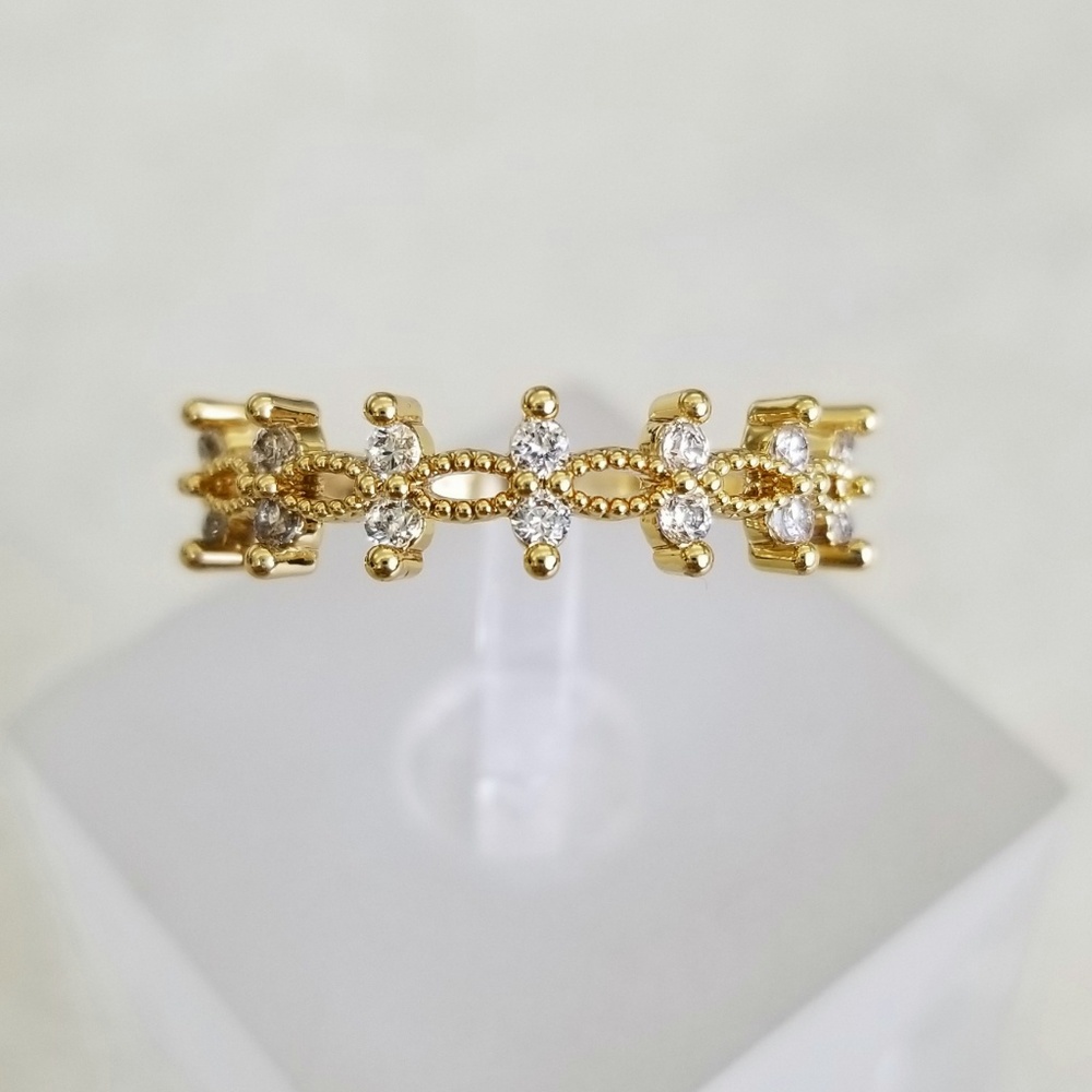 Delicate Yellow Gold Ring - Picture 2 of 8
